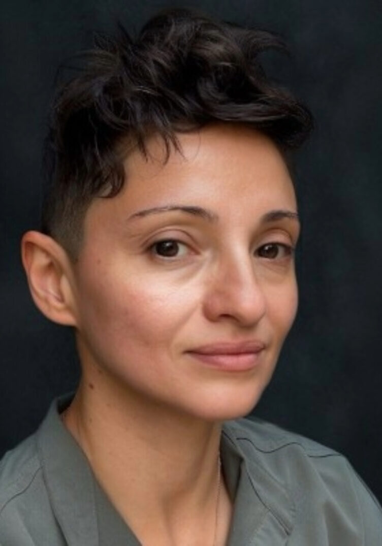 Esmiralda_Henderson_MD_Headshot